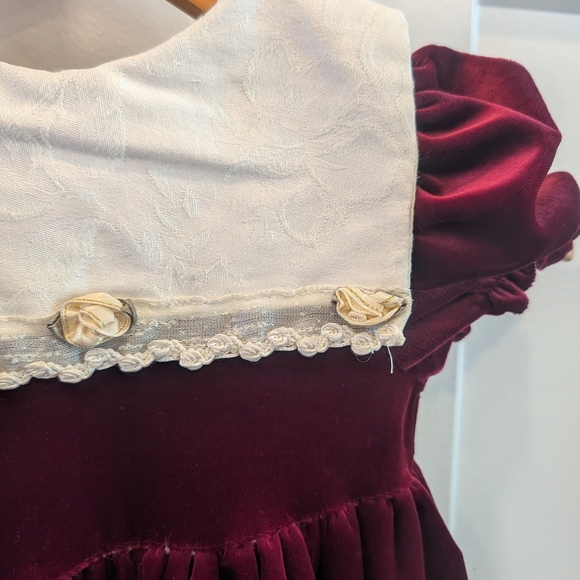 Vintage YOUNGLAND Burgundy Velvet Dress with Matching Purse Size 4t - Picture 3 of 10